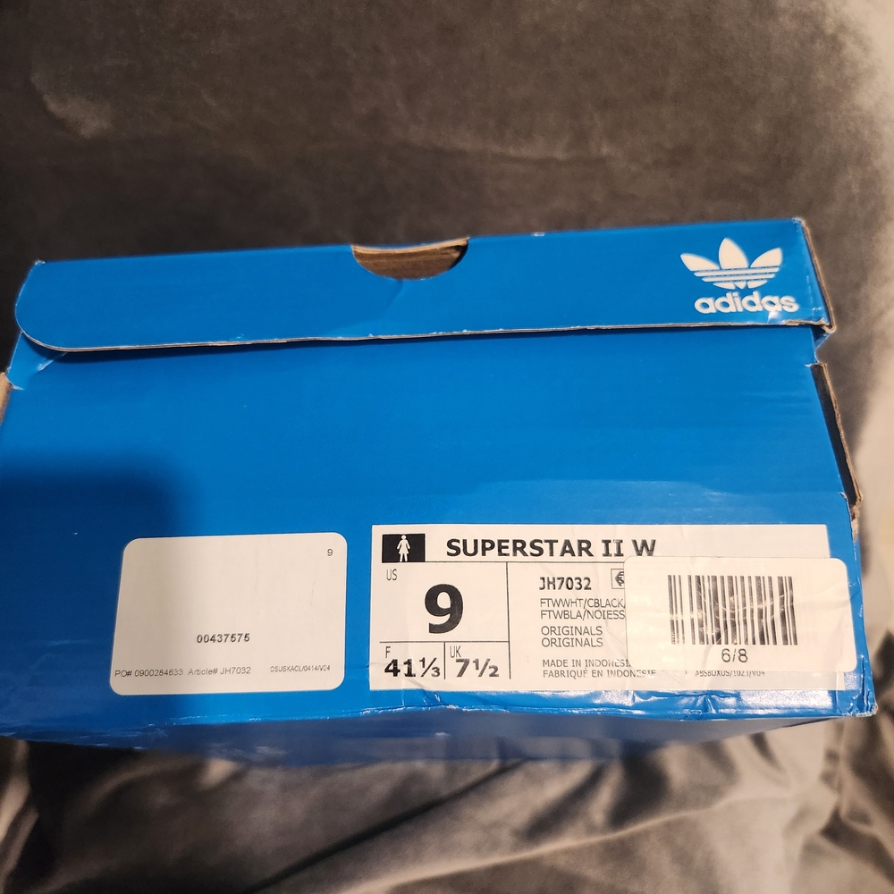 adidas Superstar II Sneakers in White with Black Stripes - Picture 13 of 13